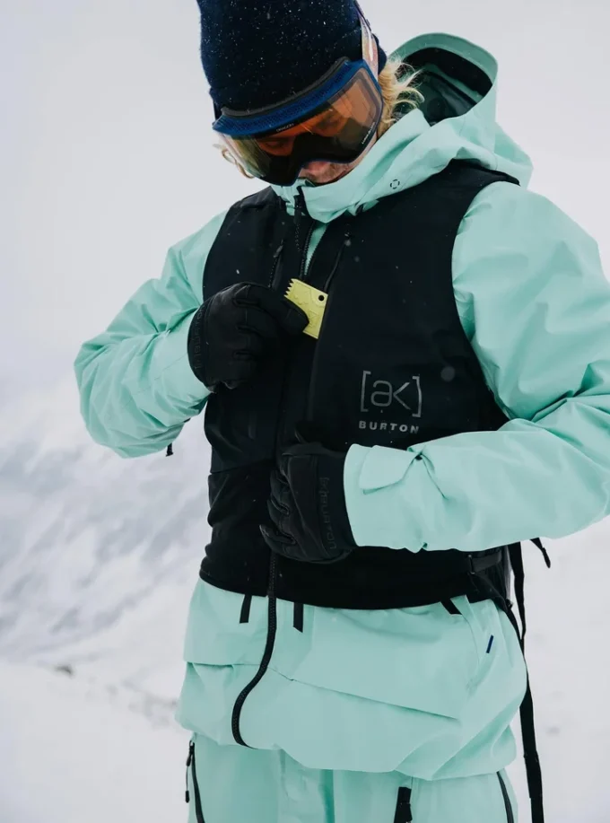 Burton [ak]® Dispatcher 13L Vest Pack