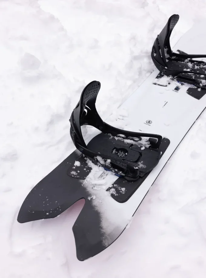 Burton Family Tree 3D Channel Surfer Flat Top Snowboard Burton Family Tree 3D Channel Surfer Flat Top Snowboard