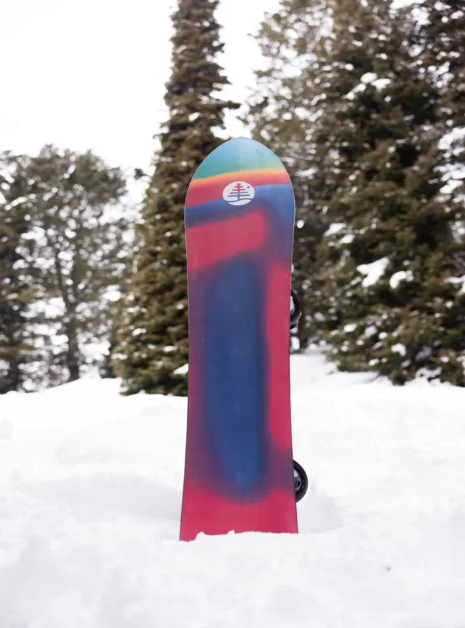 Burton Family Tree 3D Channel Surfer Flat Top Snowboard Burton Family Tree 3D Channel Surfer Flat Top Snowboard
