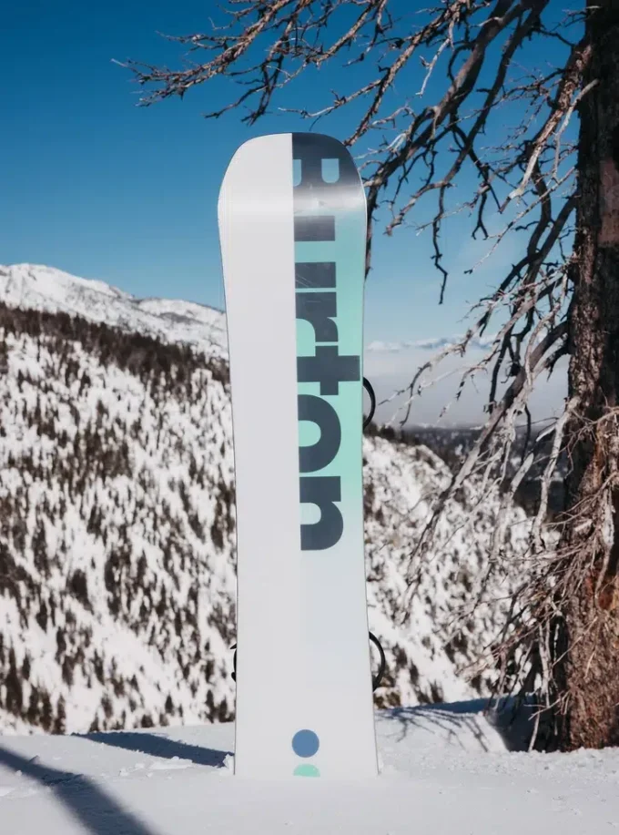 Snowboard Burton Custom Camber da uomo (seconda scelta) Snowboard Burton Custom Camber da uomo (seconda scelta)