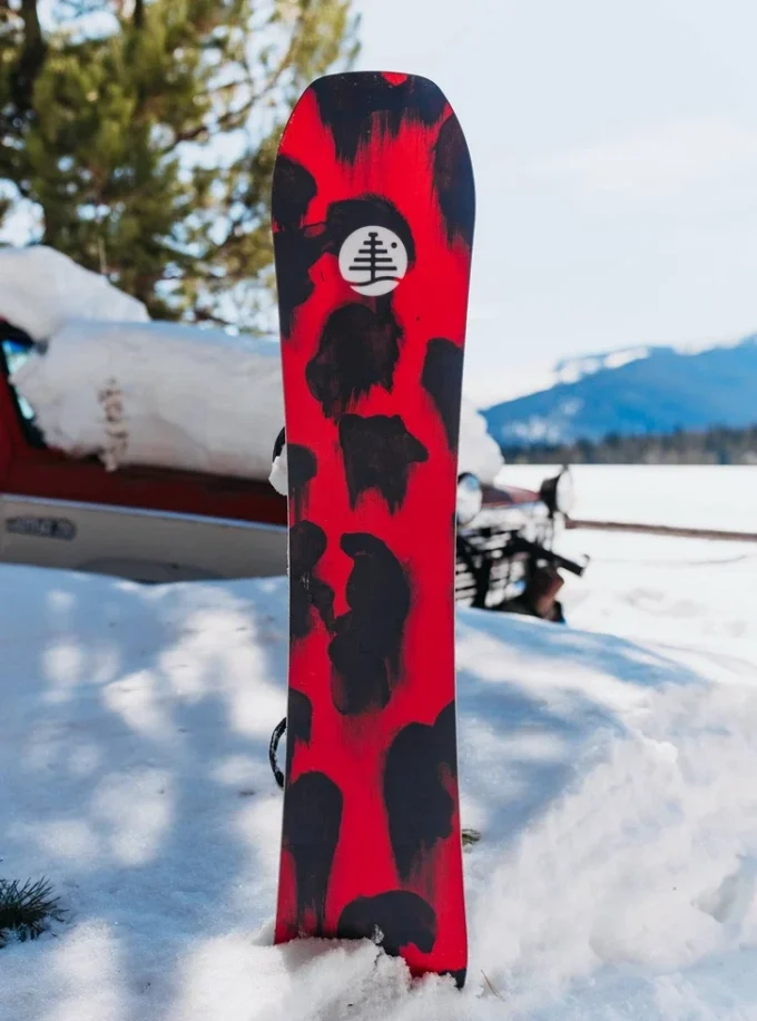 Snowboard Burton Family Tree Hometown Hero Camber per bambini Snowboard Burton Family Tree Hometown Hero Camber per bambini